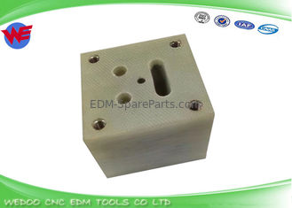 A290-8101-X509 Placa de isolamento superior Fanuc EDM Parts A-C Series 40*40*34