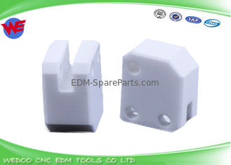 Peças cerâmicas da máquina de Sodick EDM da série da placa 30x24x15mmT do isolador de AQ600 AQ550L