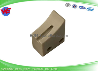 Fanuc A290-8119-X628 WIRE GUIDE BASE Cerâmica 14*18*8 Cobertura F Para Alpha-1iE