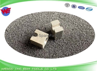 A290-8120-Z782 ELECTRODE HOLDER Fanuc EDM Peças sobressalentes 10*10*6mm