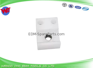 A290-8119-X692 Chuck 14*10*4.6MM Fanuc Wire EDM Finger AWT EDM Peças sobressalentes