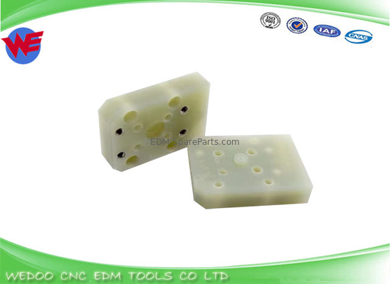 F322 Placa de isolamento do bloco de jato inferior Fanuc EDM Partes 56x40x13 A290-8119-X764