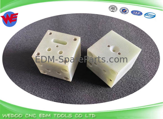 A290-8101-X509 Placa de isolamento superior Fanuc EDM Parts A-C Series 40*40*34