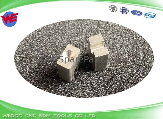 A290-8120-Z782 ELECTRODE HOLDER Fanuc EDM Peças sobressalentes 10*10*6mm