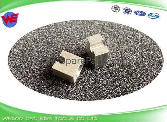 A290-8120-Z782 ELECTRODE HOLDER Fanuc EDM Peças sobressalentes 10*10*6mm