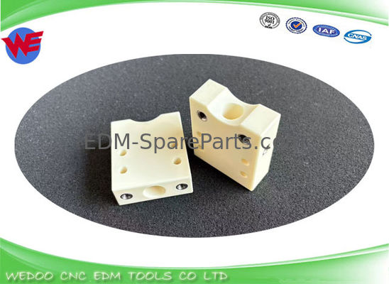 3085759 118616B 1218540 Sodick Peças sobressalentes Placa de isolamento cerâmica 57.5x50x20T